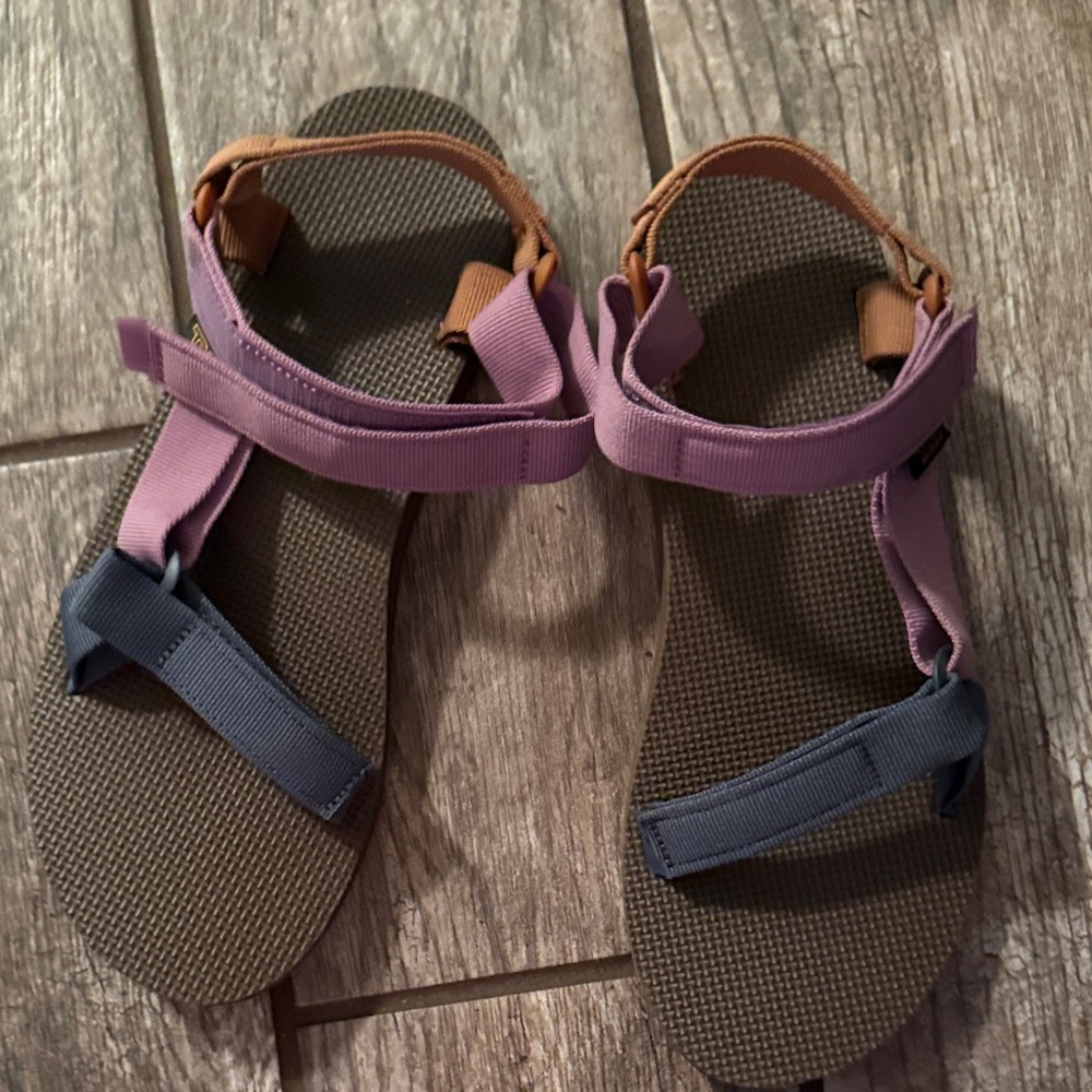 Teva Women's Strap Sandals in Lavender, Navy & Tan